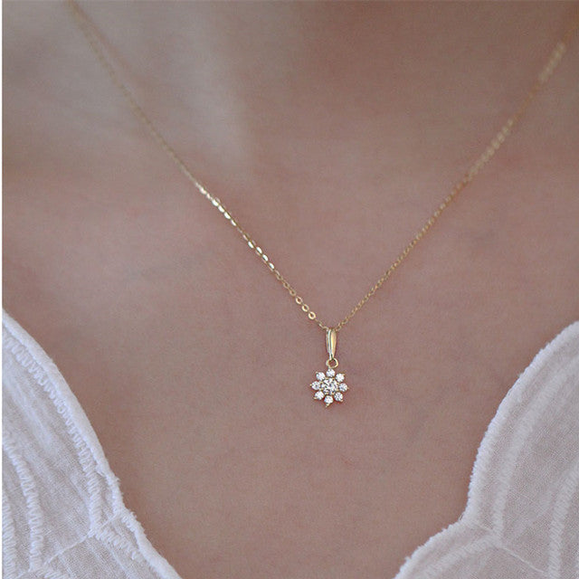 Crystal Flower Pendant Necklace - Gold 15.75 inch (40cm) The Namely Mine thenamelymine
